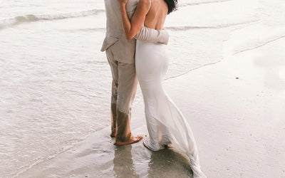 A COMPLETE GUIDE TO PLANNING YOUR BEACH WEDDING