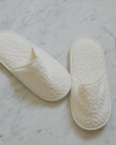 affina organic slippers